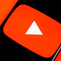YouTube è accusato di “spionaggio” criminale per il rilevamento del blocco degli annunci
